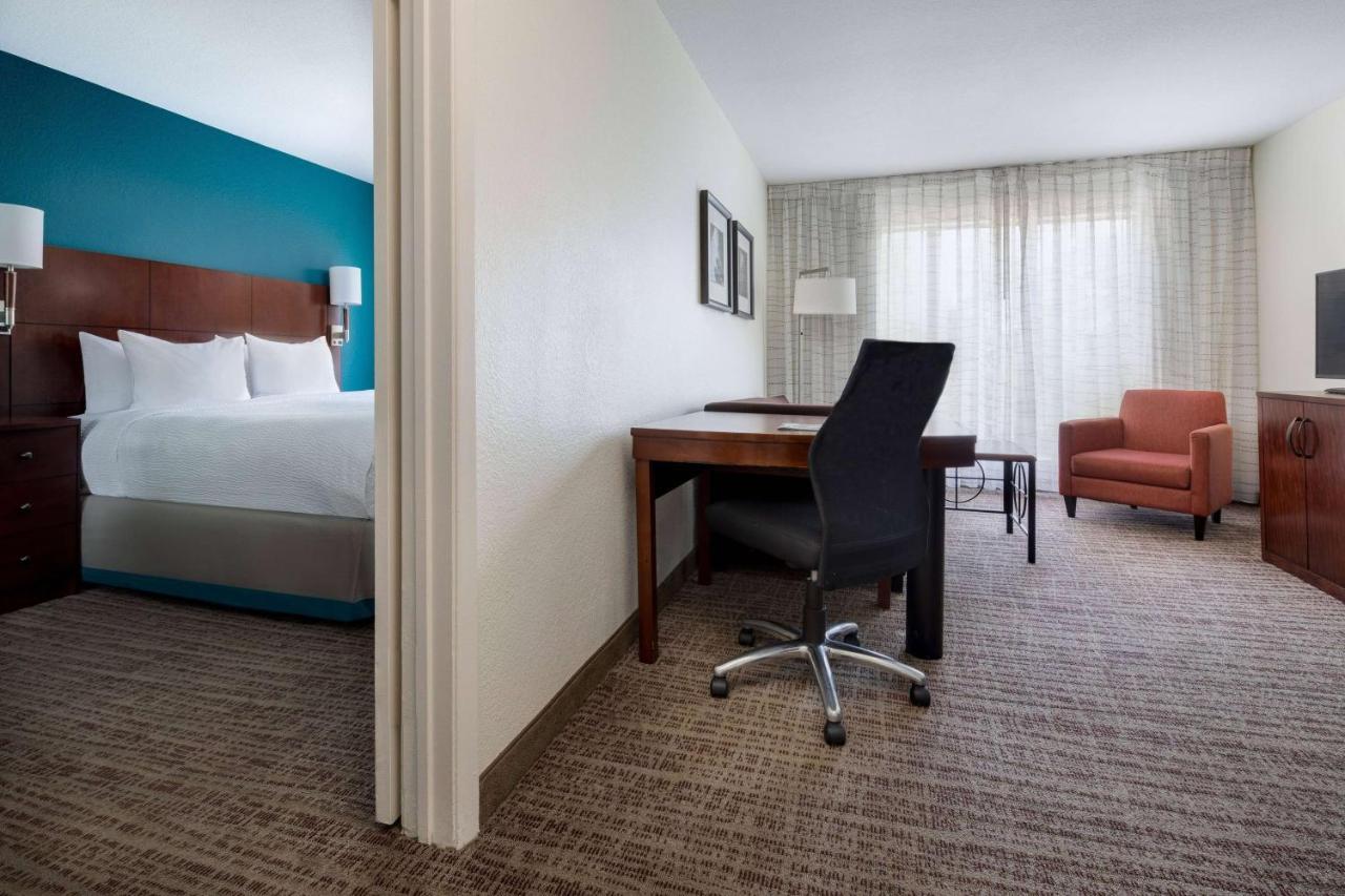 Sonesta Es Suites Dallas Medical Market Center Екстериор снимка