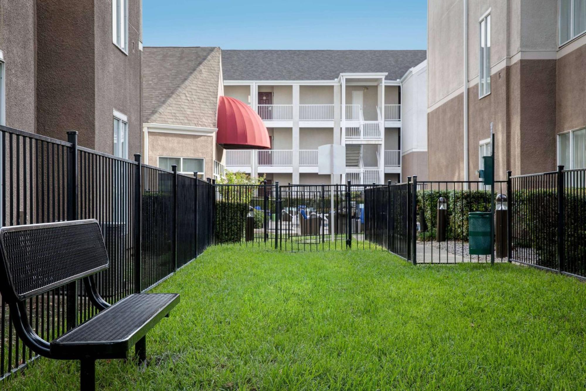 Sonesta Es Suites Dallas Medical Market Center Екстериор снимка